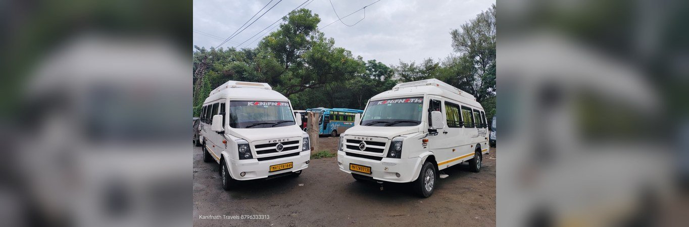 Bus and tempo traveller image